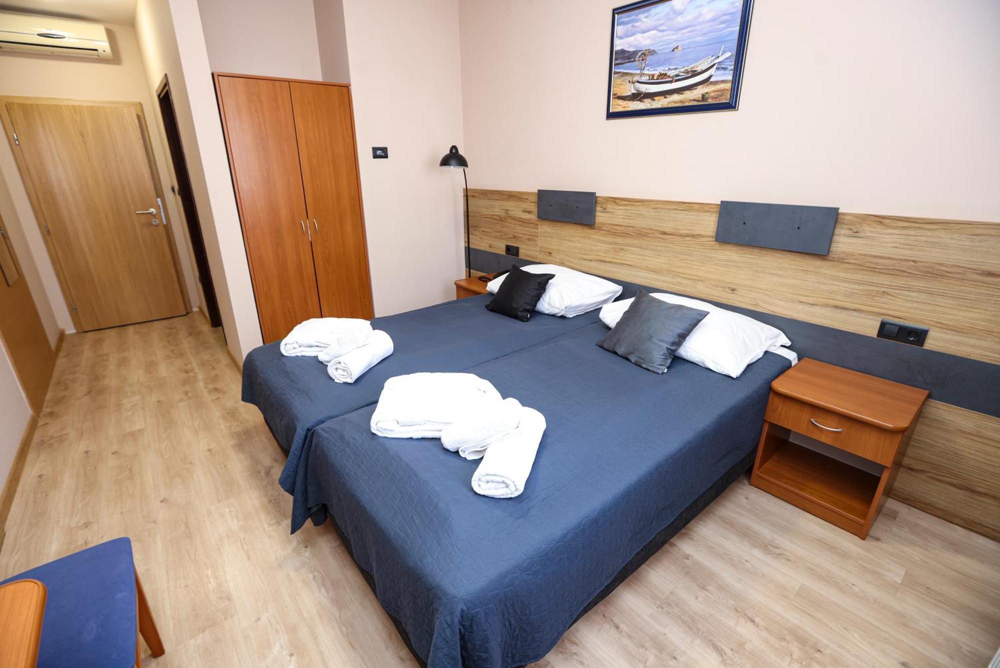 אורוסלבייה Hotel Zagi מראה חיצוני תמונה