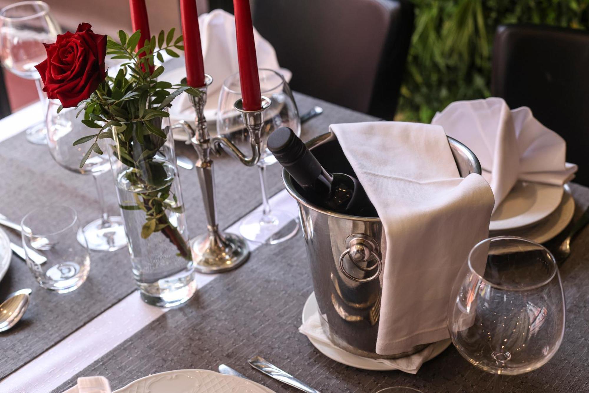 אורוסלבייה Hotel Zagi מראה חיצוני תמונה